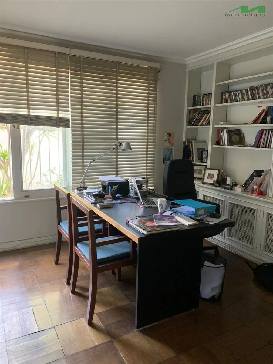 Imagen 3 de 10 de Casa En Venta En Vitacura Con Patente Comercial