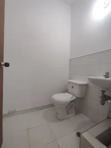 Local En Arriendo En Popular. Cod A14101