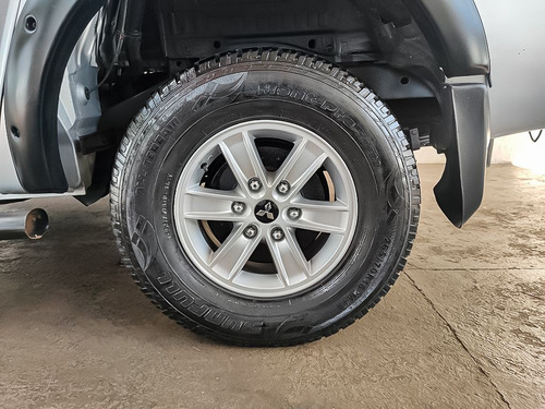 Mitsubishi L200 Triton 3.2 GLX 4X4 CD 16V TURBO INTERCOLER