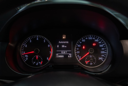 Volkswagen Suran 1.6 Track