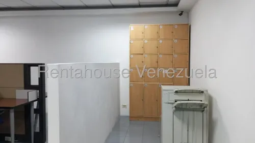 Se Alquila Oficina En La Urbina