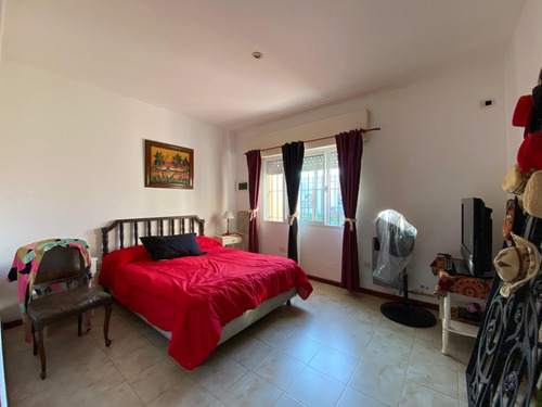 Casa - Barrio El Quinto - Ciudad De Lujan