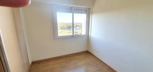 Imagen 12 de 20 de Departamento 3 Ambientes, Impecable, Reciclado A Nuevo, Muy Luminoso.-en Venta