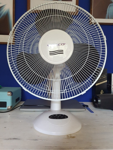 Imagen 2 de 6 de Ventilador Turbo De Mesa Winco 16 3 Aspas 55 W Oscilante