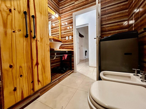 Casa En Venta 3 Dormitorios, 2 Baños, Con Arroyo, Tanti