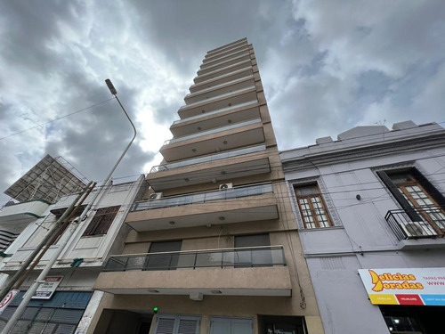 Avenida Mitre 1660, Avellaneda ¡dos Ambientes Al Contrafrente En Venta!