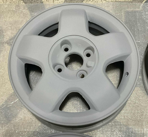 Rines Originales 14 Gm Corsa Tornado Aveo Spar Beat 4 En 100 Gris (Usado)