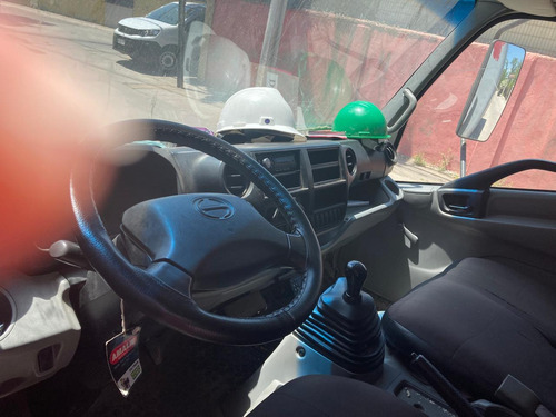 Hino Xzu, Capacidad De Carga 5.000kg, Con Equipo De Frío