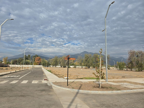 Sitio 500m2 En Venta En Pirque, Condominio Los Almendros