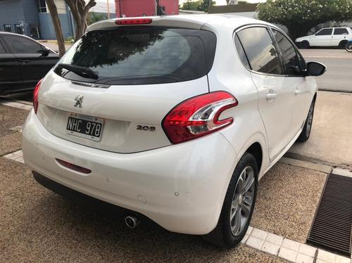 Peugeot 208 1.6 Feline 2013