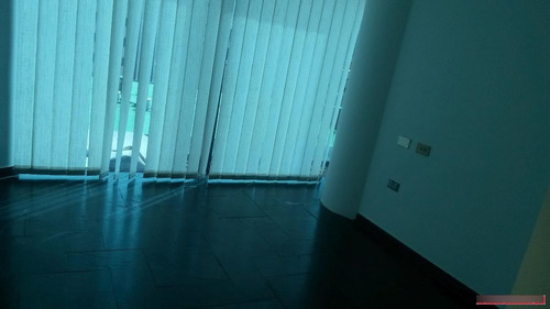 Imagen 4 de 9 de Oficinas En Venta