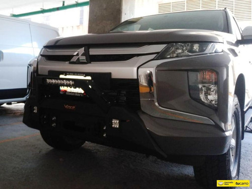 Mitsubishi L200 4x4 - Sincrónica