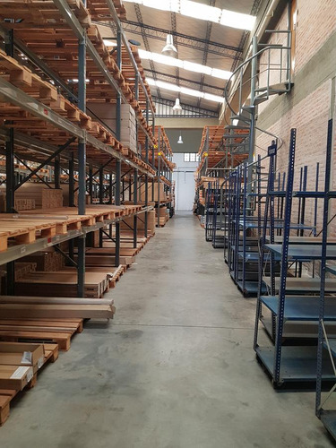Depósito De 1150 M2 Cubiertos,ideal Logistica, A Mts De Estacion De Tren