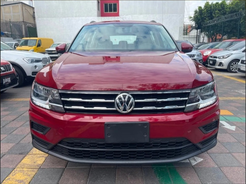 Imagen 2 de 11 de Volkswagen Tiguan 1.4 Trendline Plus Dsg Rojo 2020