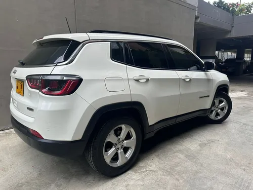 Jeep Compass 2.4 4X2 Longitude At