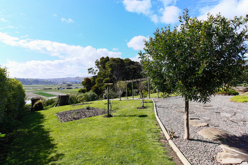 Se Vende Casa Con Vista Al Rio En Excelente Sector