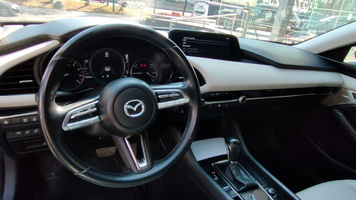 Imagen 13 de 15 de Mazda Mazda 3 2020 2.5 I Grand Touring Sedan At