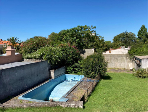 Imagen 1 de 18 de Venta Casa 4 Dormitorios Garages Fondo Punta Gorda