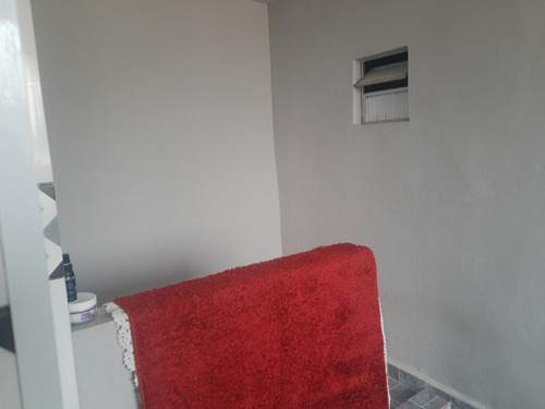 Imagem 15 de 27 de Vendo Sobrado 2 Quartos/suite Na Cohab Adventista (vi685)