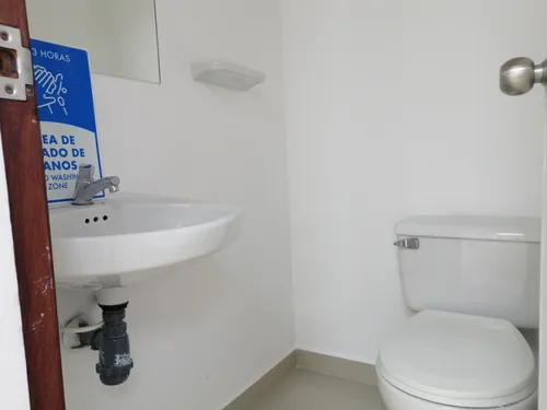 Oficina En Arriendo/venta En La Porciuncula. Cod A1029103