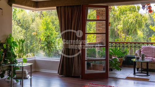 Casa En Venta De 5 Dorm. En Lo Barnechea