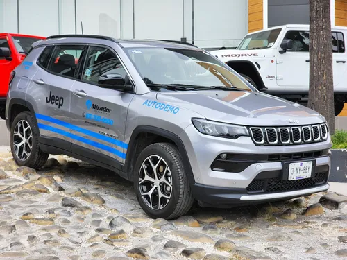 Jeep Compass 1.3T Limited Premium Fwd At6