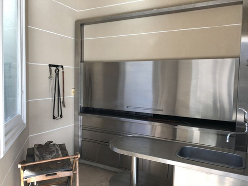 Venta De Imponente Propiedad De Categoría, Saint Thomas Sur