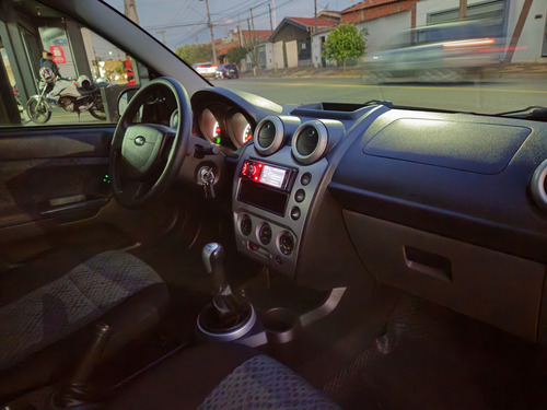 Ford Fiesta 1.6 MPI CLASS HATCH 8V FLEX 4P MANUAL