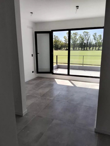 Casa 4 Ambientes A Estrenar En Venta La Cañada Polo Club