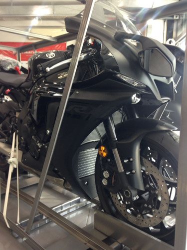 Imagen 3 de 5 de Yamaha Yzf R1 0km