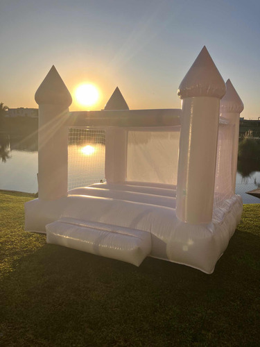 Alquiler Castillo Inflable Blanco Eventos, Cumpleaños