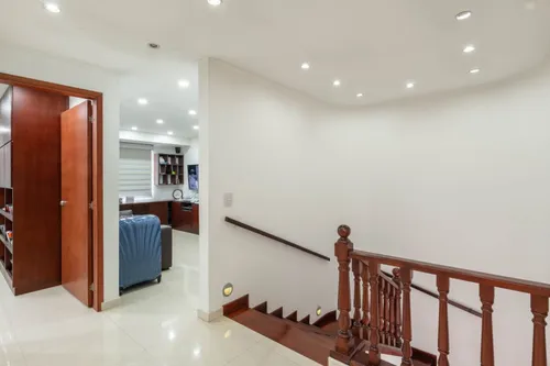 Casa En Venta En Cedritos. Cod V10475