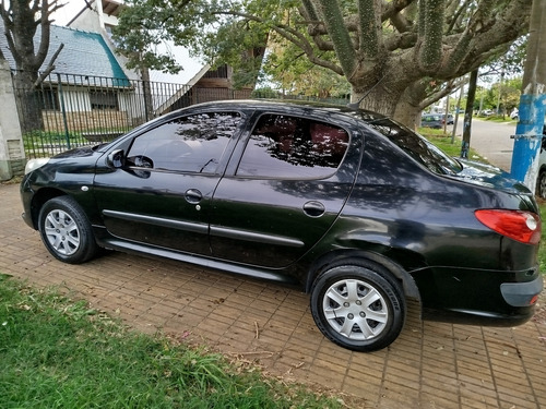 Peugeot 207 Compact Sedan 1.9