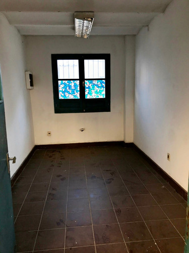 Venta De Local En El Centro , Institución Empresa
