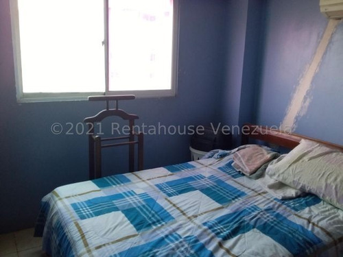 Imagen 10 de 30 de Apartamento En Venta En Residencias Metropolitano Javier Oeste De Barquisimeto Lara, Conjunto Privado, Posee Piscina, Cancha Deportiva, Camineras, Teléfono Numero De Contacto: (0.4.2.4.5.9.3.7.5.4.2)/