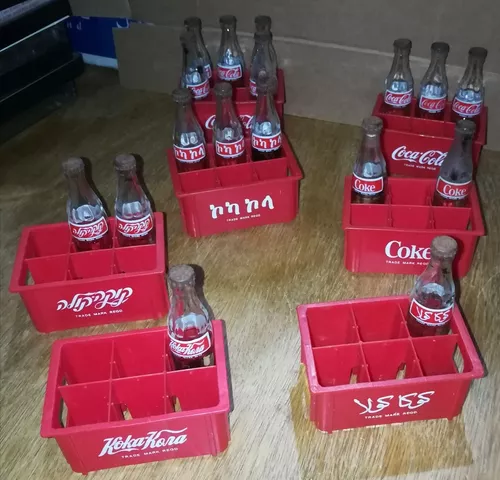 MINI BOTELLAS COCA COLA PAÍSES  Ejército de Salvación - Tiendas de Venta  Benéfica