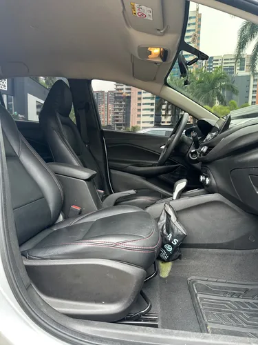 Chevrolet Onix 1.0t Lt At