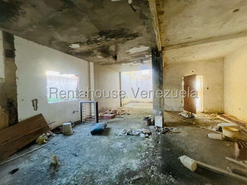 Venta Casa En Cabudare En Obra Gris, Ubicada En Un Urbanismo Cerrado Con Seguridad ,urb La Montanita Katty Vasquez Kv- Cod 25 -19913
