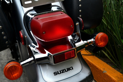 Imagen 8 de 15 de Excelente Manejo Suzuki Boulevard 800 Equipada Muy Llamativa