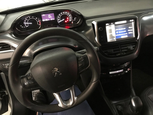 Imagen 11 de 14 de Peugeot 208 Feline 1.6 16v Cuero Año 2013