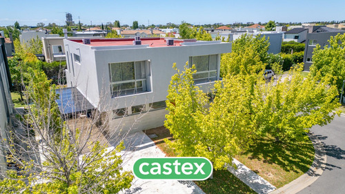 Casa En Venta En Los Alisos, Nordelta