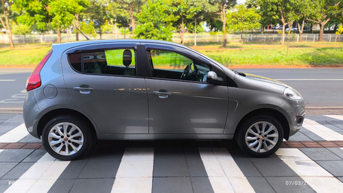 Fiat Palio Palio Essence 1.6 16V (Flex)