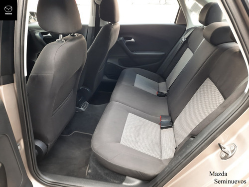 Imagen 10 de 14 de Vw Vento Confortline Automatico 2019
