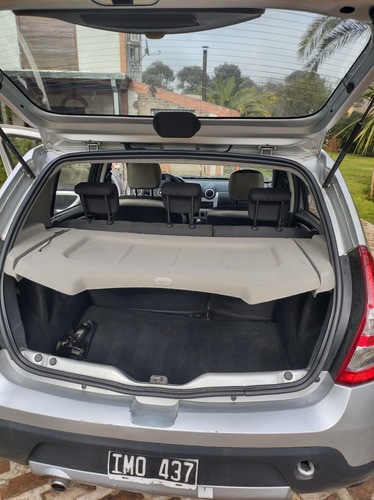 Imagen 4 de 6 de Renault Sandero Stepway 1.6 Confort 105cv 2010