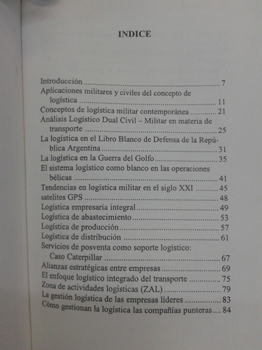 Imagen 3 de 6 de Logistica Militar Y Civil * Roberto Bloch *