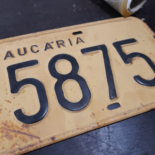 Imagem 4 de 5 de Placa Amarela Antiga Araucária Pr, Lata, Original