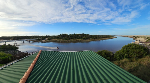 Alquiler Barra De Chuy Uruguay Con Fondo Al Arroyo