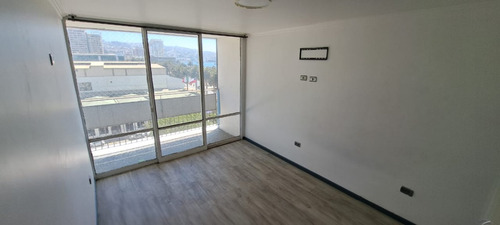 Arrienda Depto. 3d2b Año Corrido Sin Muebles Valparaíso