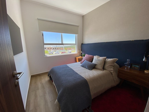 Imagen 9 de 10 de Se Vende Casa Entre El Refugio Y Zibata, 3 Recamaras, 2.5 Ba