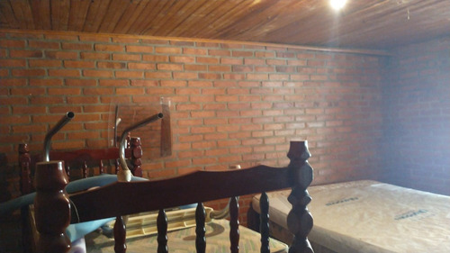 Imagem 16 de 30 de Chácara 15mil M2, Rica Em Água Com Nascentes, Tanque Com Peixes E Rio, Casa Sede Com 3 Dormitórios /1suíte, Casa Caseiro, Canil, Baia, Pomar, Piscina - Ch00253 - 70809480
